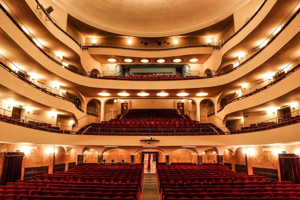 emptyteatro