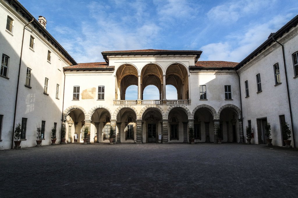 Palazzo Arese Borromeo