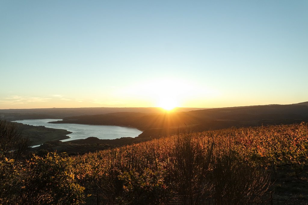 titignano-lago-di-corbara