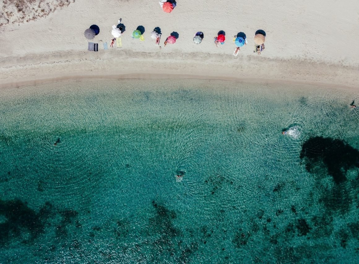 Spiaggia della Sardegna vista dall'alto